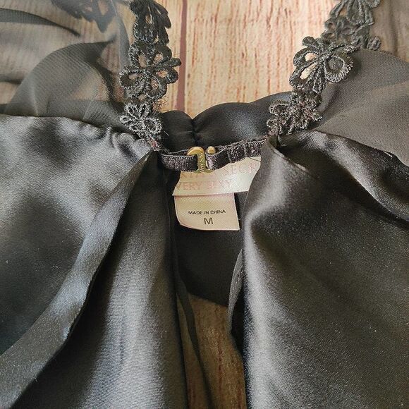 Victoria's Secret Very Sexy black sheer tie front halter chemise M - Picture 8 of 11